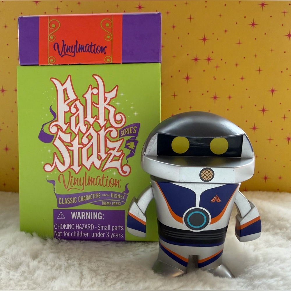 Disney Park Starz Series 4 Vinylmation - Ace from Star Tours
